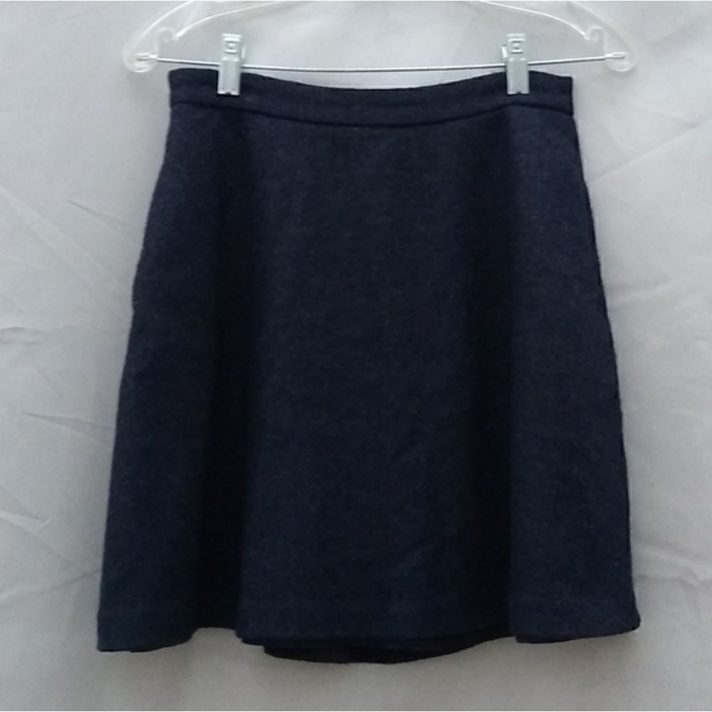 Banana Republic skirt with pockets!